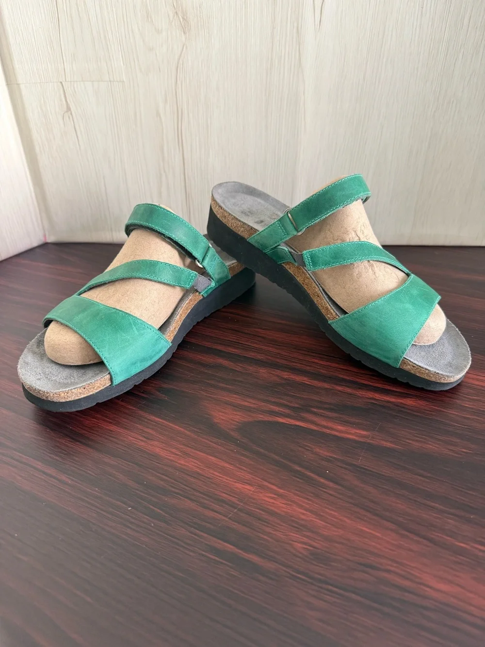 Naot Gabriela Slide Sandal Size 40/9 Women’s Green Good Condition Lightweight - Picture 1 of 12